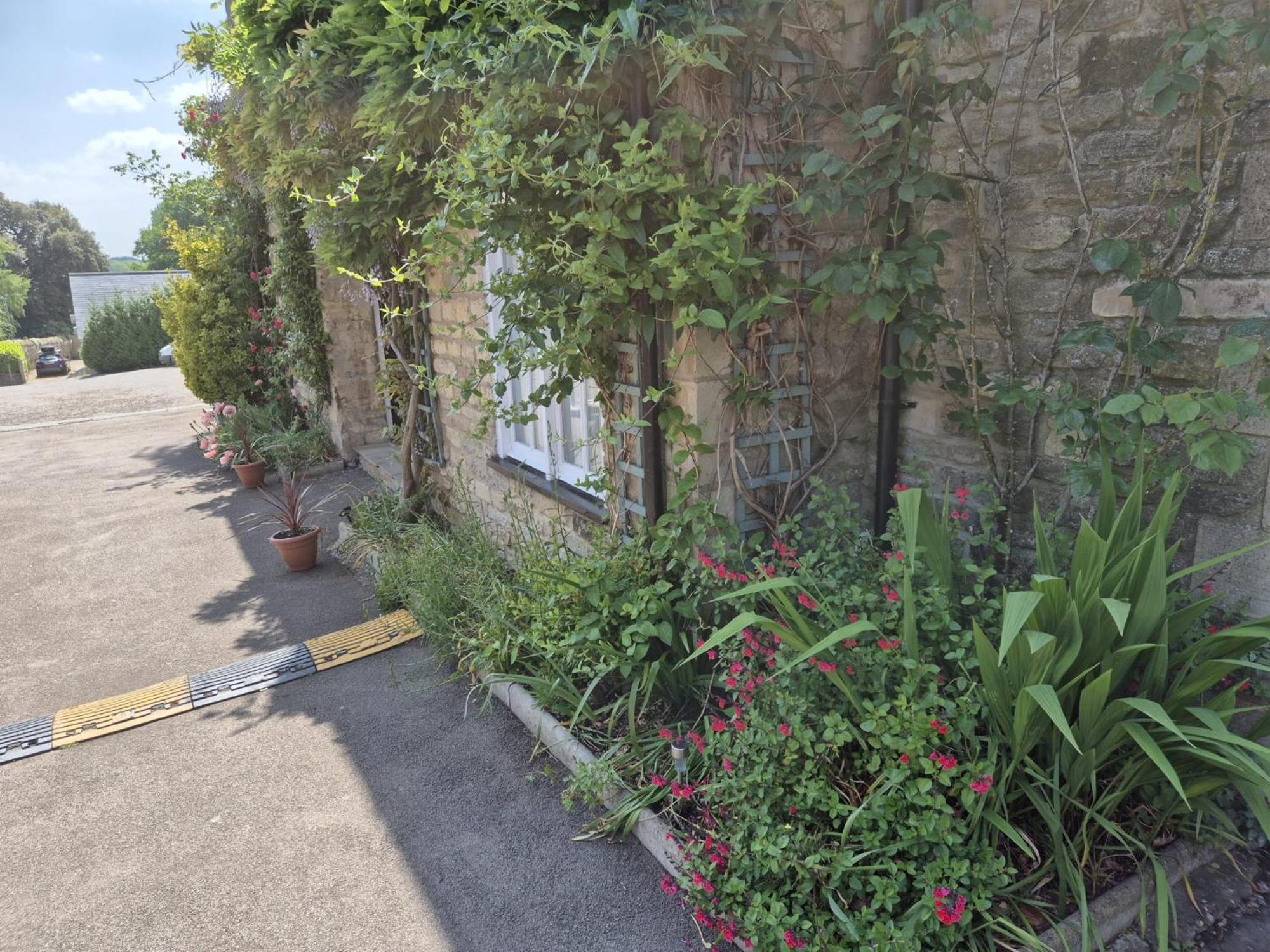 The Ship Inn Oundle Exterior foto