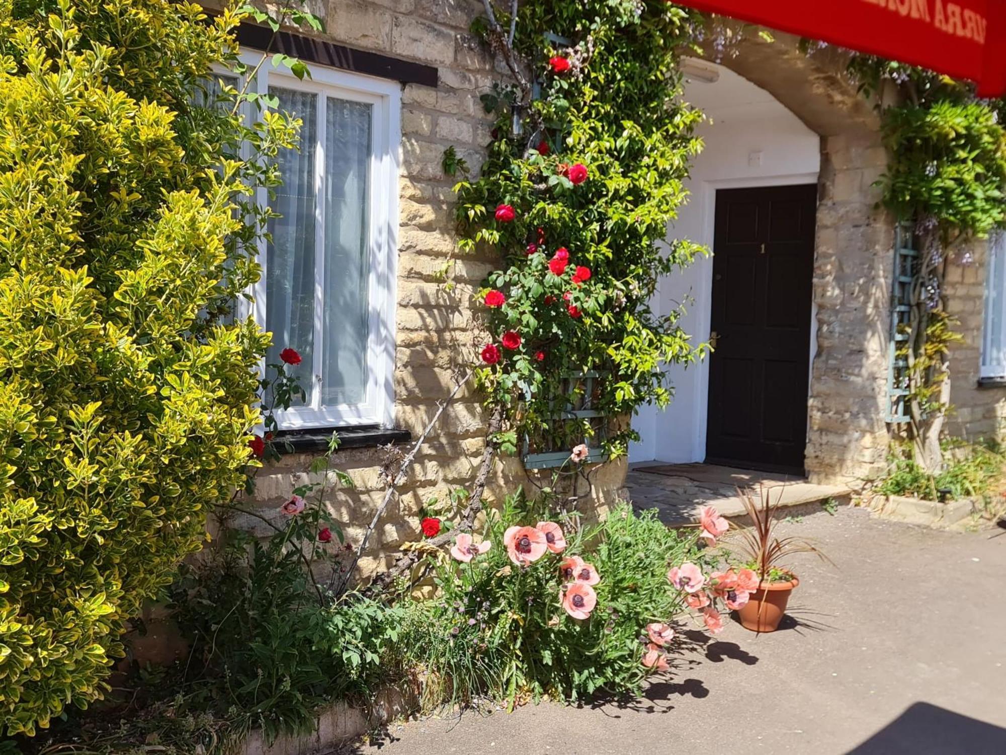 The Ship Inn Oundle Exterior foto